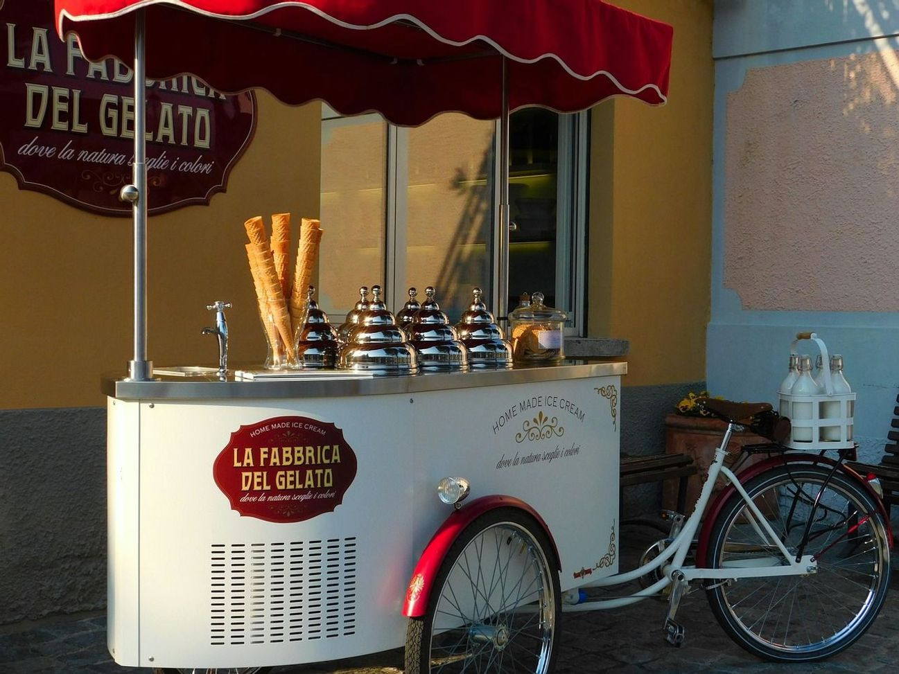 Nuestras máquinas italianas producen gelato fresco cada mañana